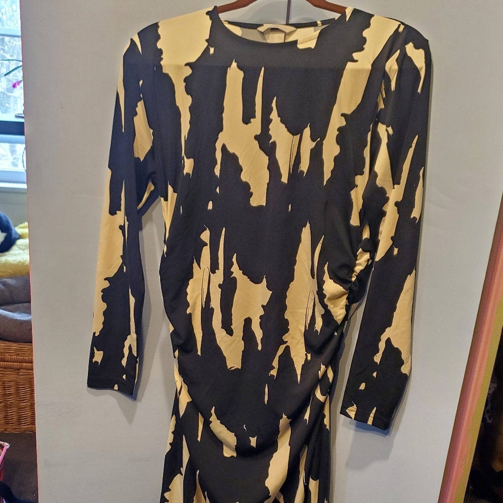 Large New H&m Black&Cream Women's Dress